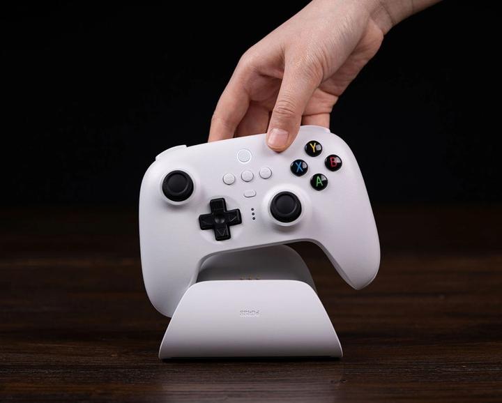 Produktbild 8bitdo Ultimate 2.4G (Android, iOS, PC)