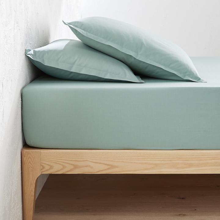 Gris-vert