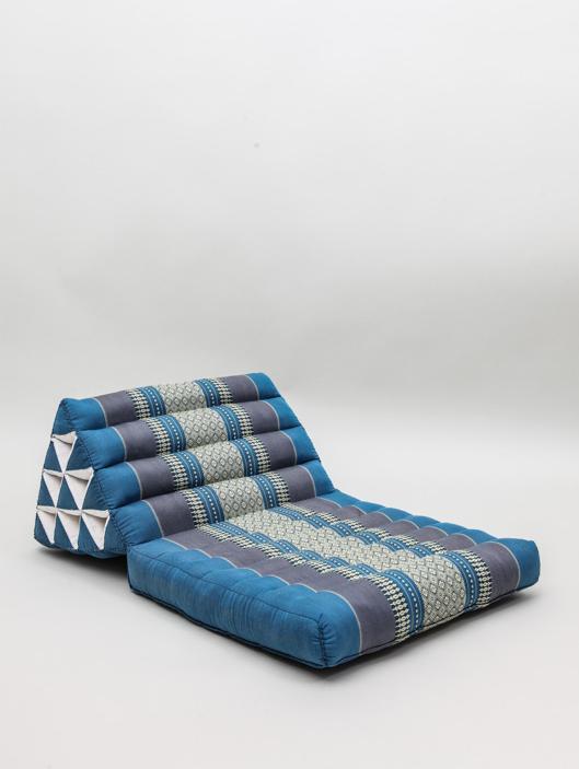 Image du produit Cachet Dreieckskissen mit einer Matte (38 cm)