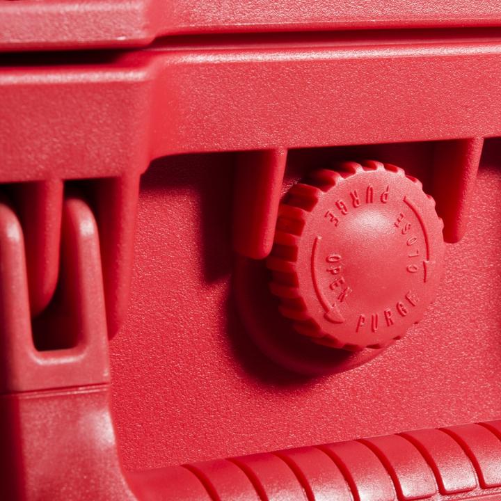 Produktbild mantona Outdoor Schutz-Trolley, rot Trolley Innenmass (B x H x T)=30 (Kamera Zubehörtasche, 0.30 l)
