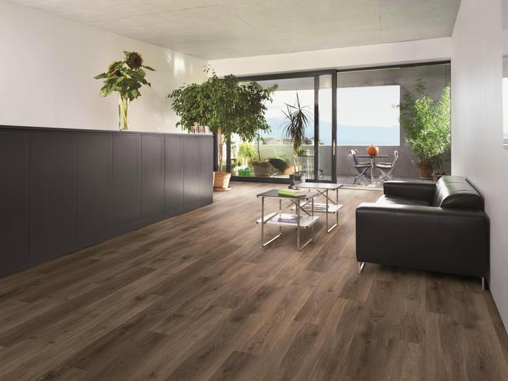 Produktbild Swiss Krono Swiss-Noblesse 8 mm Montreux Eiche (Laminat, 2.13 m²)