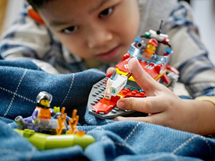 Actual product image LEGO Fireboat (60373, LEGO City)
