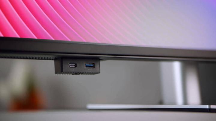Produktbild Dell UltraSharp U4323QE (3840 x 2160 Pixel, 43")