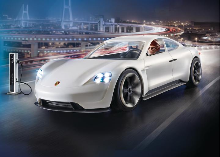 Actual product image Playmobil Rex Dasher's Porsche Mission E (70078)