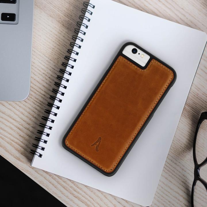 Produktbild Akashi Schutzhülle aus Echtleder stoss- kratzfest für iPhone 6/ 6S/7 / 8 – Kupfer (Apple iPhone SE (3rd Gen))