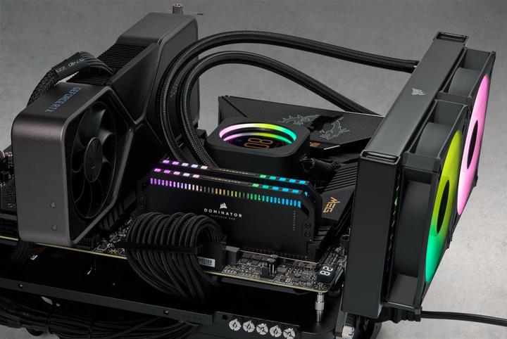 Actual product image Corsair Dominator Platinum RGB (2 x 32GB, 5600 MHz, DDR5 RAM, DIMM)