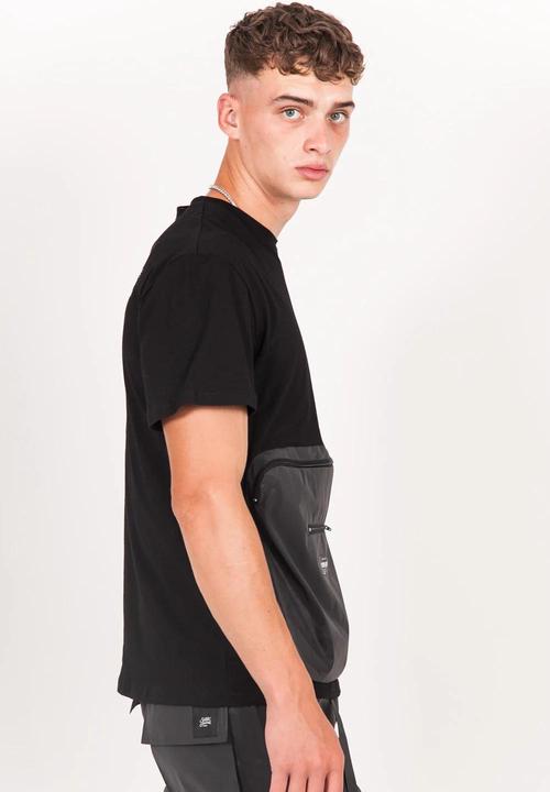 Produktbild Sixth June Reflektierendes T-Shirt mit grosser Tasche (L)