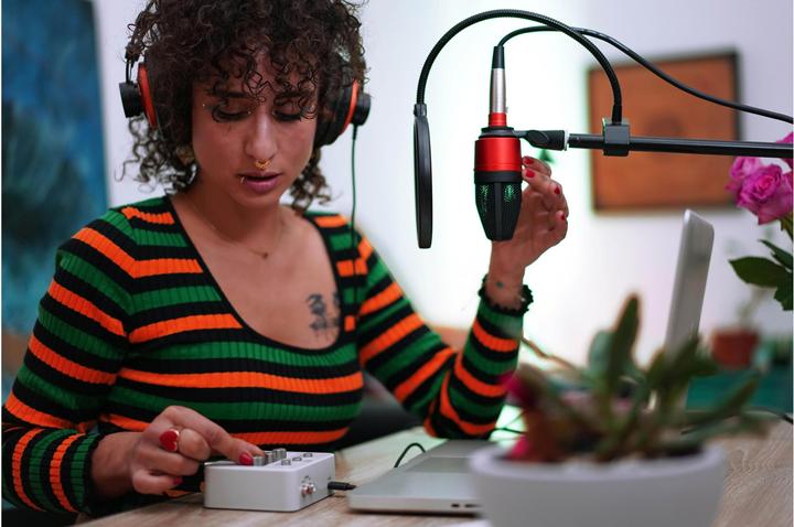 Actual product image ESI Neva Uno (USB)