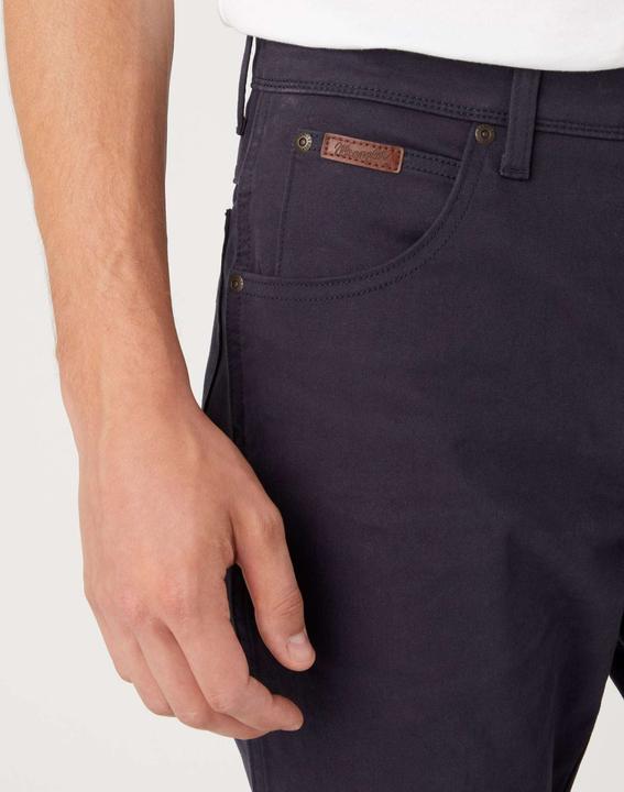 Actual product image Wrangler Texas Slim Pant Straight Fit Dark Navy (W30/L32)