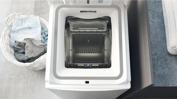 Immagine prodotto Hotpoint WMTF 624U IT lavatrice Caricamento dall'alto 6 kg 1200 Giri/min C Bianco (6 kg, Modificabile, Spina UE)