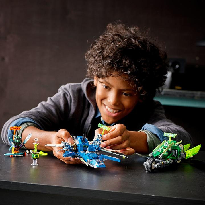 Image du produit LEGO Jay et Lloyd's Power Thrillers (71709, LEGO Ninjago)