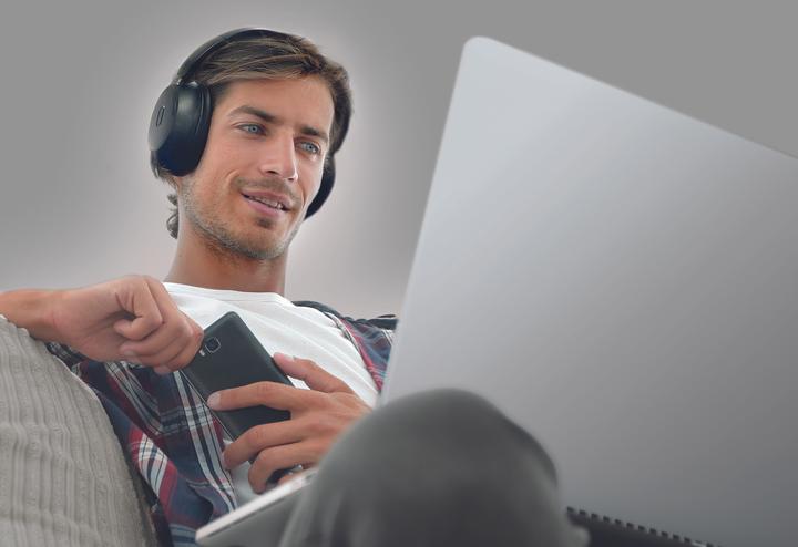 Actual product image Mixx StreamQ Surround TV Media headphones black (40 h, Cable)