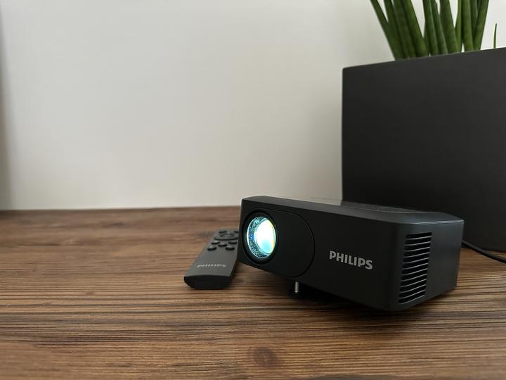 Actual product image Philips NEOPIX 110 video projector (HD, 100 lm, 1.47:1)