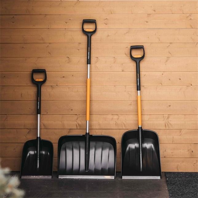 Produktbild Fiskars X series TeleskopSchneeschieber