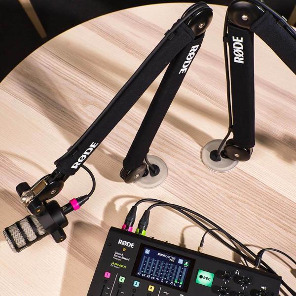 Produktbild RØDE PSA1+ Black Mikrofonarm Tisch-Stativ mit keepdrum XLR-Kabel