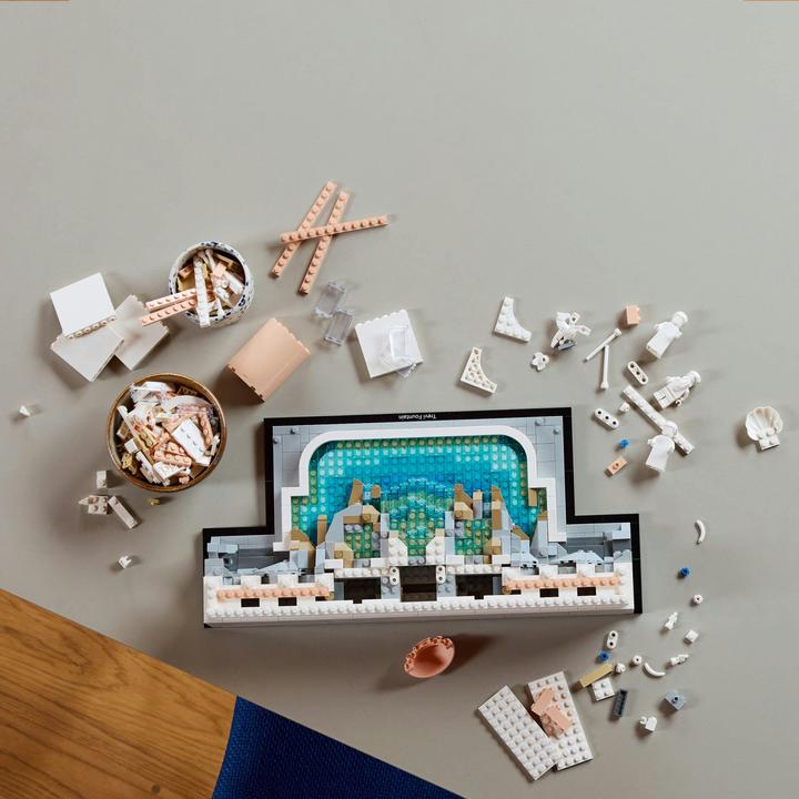 Actual product image LEGO Trevi Fountain (21062, LEGO Architecture)