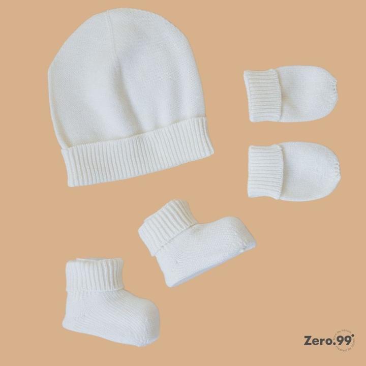 Image du produit Zero.99 Ensemble bébé 3-en-1 tricoté : Bonnet, Moufles & Chaussons (50, 56, 62)