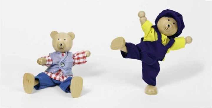 Actual product image Goki Dollhouse wears dolls + clothes