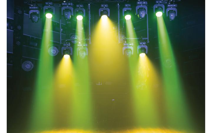 Produktbild Showtec Phantom 180 Wash (Moving Bar)