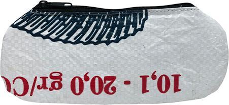 Bekos Upcycling - Brillenetui R aus recyceltem Fischfuttersack weiss