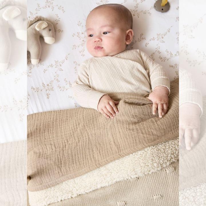 Actual product image Meyco Knots teddy baby blanket