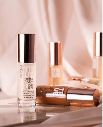 Actual product image Catrice True Skin (020 Warm Beige)