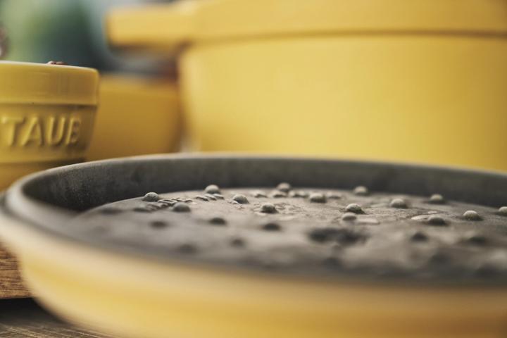 Actual product image Staub Cocotte (24 cm, Casserole + Stewpot, Cast iron)