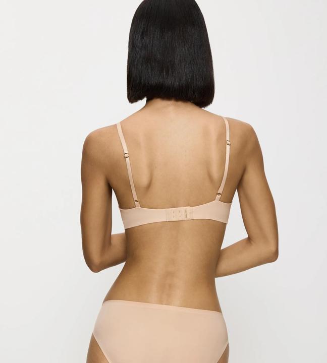 Immagine prodotto Triumph Reggiseno con ferretto "Body Make-Up Essentials" (75 D, Confezione singola)