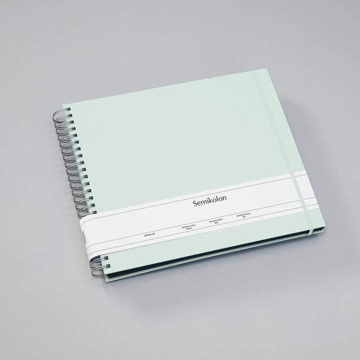 Produktbild Semikolon Fotoalbum Maxi Mucho 34.5 x 30 cm Moos, Schwarze Seiten (10 x 15 cm, 9 x 13 cm)