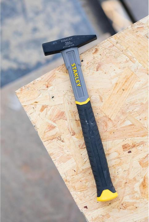 Actual product image Black & Decker fitter's hammer (200 g)