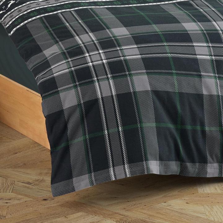 Actual product image Traumschlaf Hirsche (Bedding set, 200 x 200 cm)