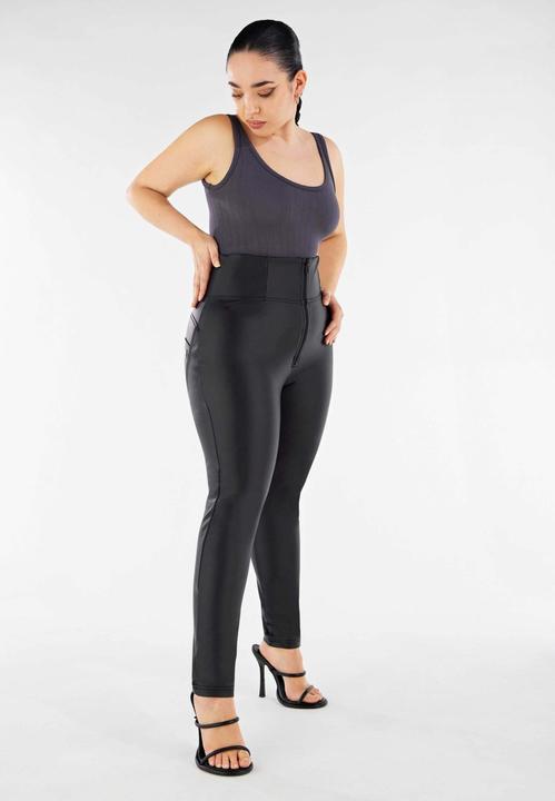 Actual product image Freddy WR.UP® Shaping Pants 7/8-Curvy WRUP4HC006PNS (XL)