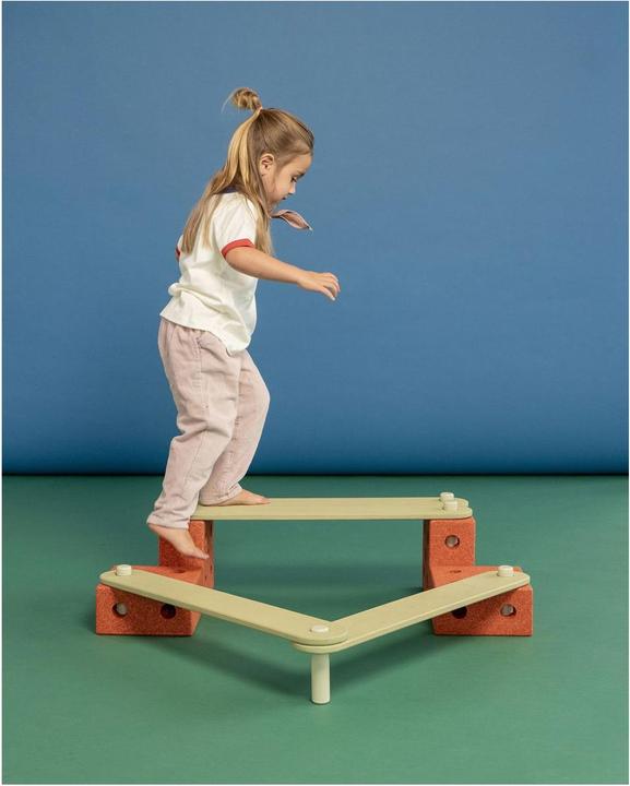 Actual product image Modu Balance Track