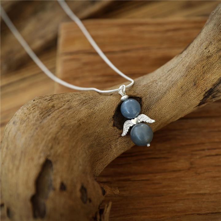 Produktbild Andreani Halskette mit kleinem Engelanhänger aus echtem blauen Aventurin