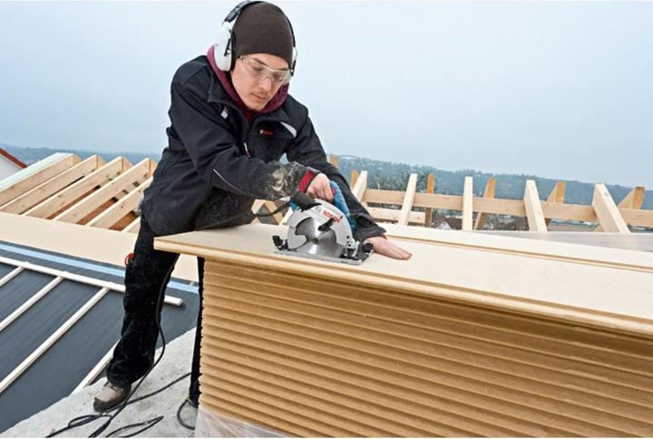Produktbild Bosch Professional Handkreissäge GKS 55+ GCE, im Karton