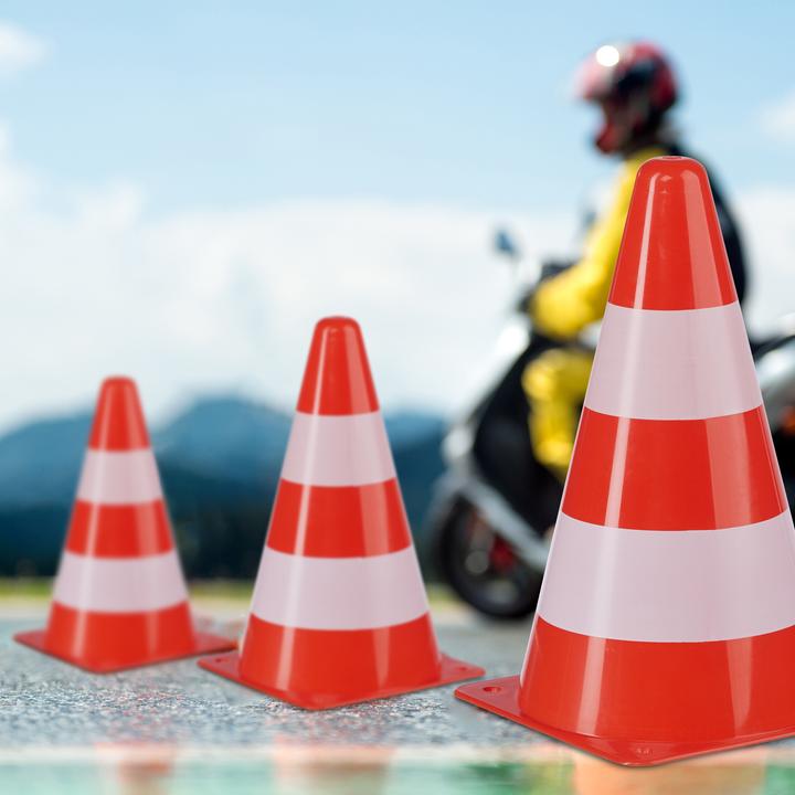 Actual product image Relaxdays 10x pylons