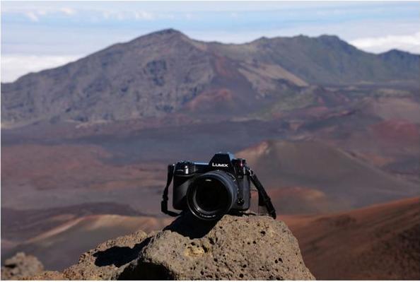 Produktbild Panasonic Lumix S1 (24 - 105 mm, 24.20 Mpx, Vollformat)
