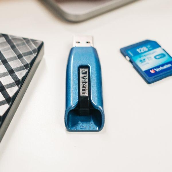 Actual product image Verbatim V3 Max (32 GB, USB-A)