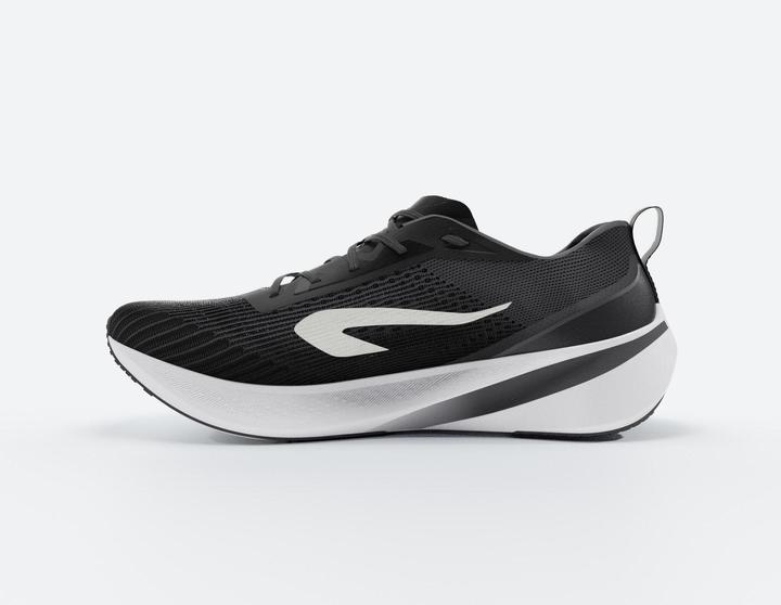 Actual product image Kiprun Laufschuhe Herren - Cushion 500 weiss/schwarz (47)
