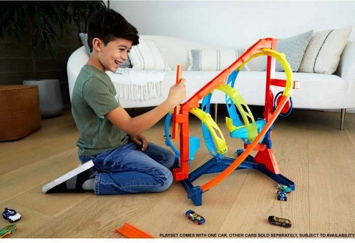 Actual product image Hot Wheels Track Builder Unlimited Corkscrew