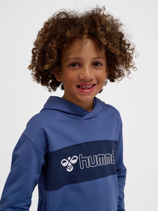 Image du produit hummel hmlATLAS HOODIE (134)
