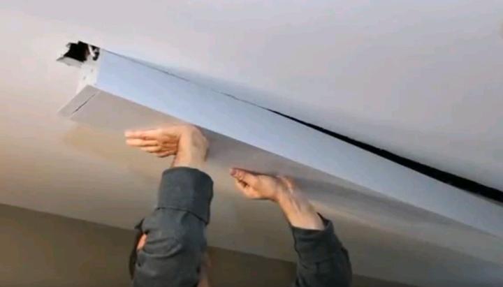 Actual product image Elite Screens Evanesce Tab Tension (94", 16:10)