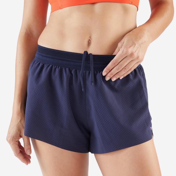 Produktbild Kiprun Laufshorts Trailrunning Damen leicht - Run 900 Light marineblau (XXS)