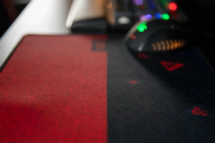 Produktbild Konix Dungeons + Dragons Mousepad (S)