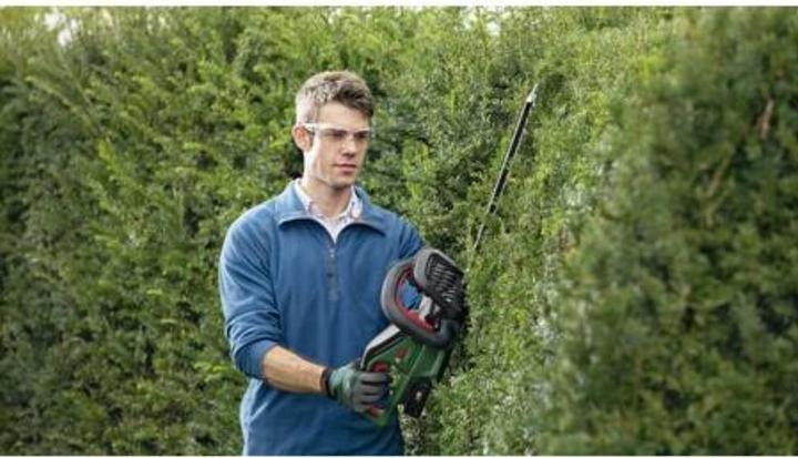 Immagine prodotto Bosch Home & Garden UniversalHedgeCut 18-55 (Tagliasiepi a batteria)