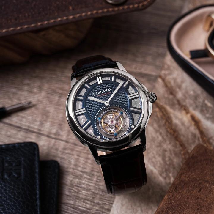Actual product image Thomas Earnshaw ES-8239-02 Disraeli Tourbillon 42mm 3ATM (Analogue wristwatch, 42 mm)