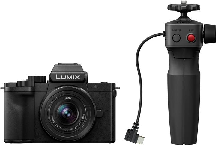 Panasonic Lumix DC-G100D + AF 12-32mm f/3.5-5.6 asph. + tripod grip DMW-SHGR2 (12 - 32 mm, 20.30 Mpx, Micro Four Thirds)