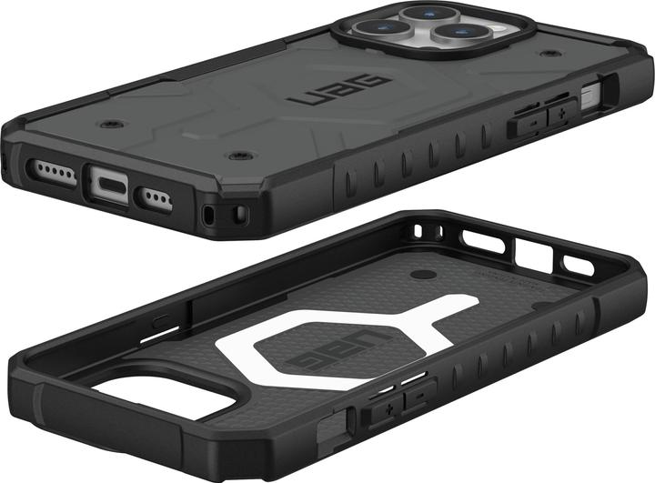 Actual product image UAG Pathfinder Magsafe Case (Apple iPhone 15 Pro Max)