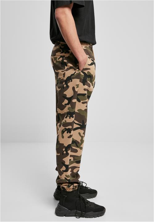Produktbild Urban Classics Basic Camo Sweatpants 2.0 (XS)