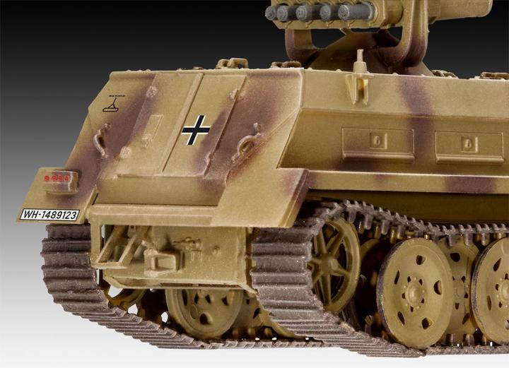 Actual product image Revell Tank launcher 42